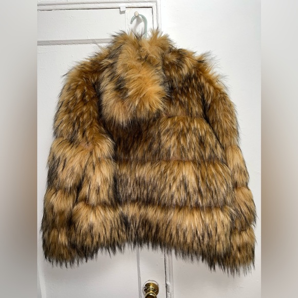 Faux Fur Coat With Hood - Picture 7 of 11